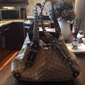 Gucci handbag, lightly used, GG canvas material